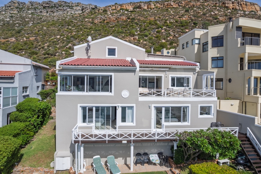 4 Bedroom Property for Sale in Fish Hoek Western Cape